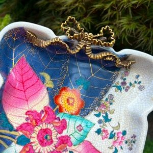 Tobacco leaf porcelain tray with Brass bow Handles